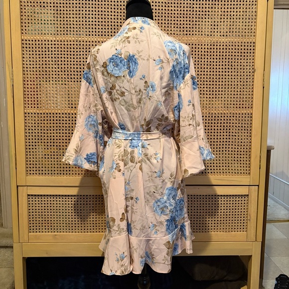 Birdy Grey Women's XS/S Floral Ruffle Robe 3/4 Sleeve Blush Pink Garden - Picture 2 of 4